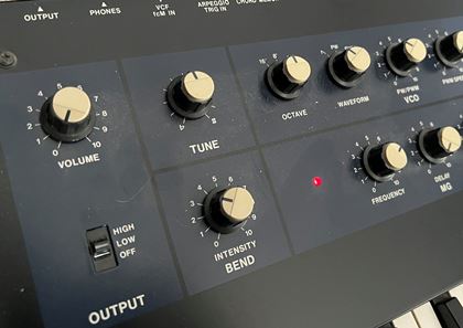 Korg-Polysix (needing servicing)